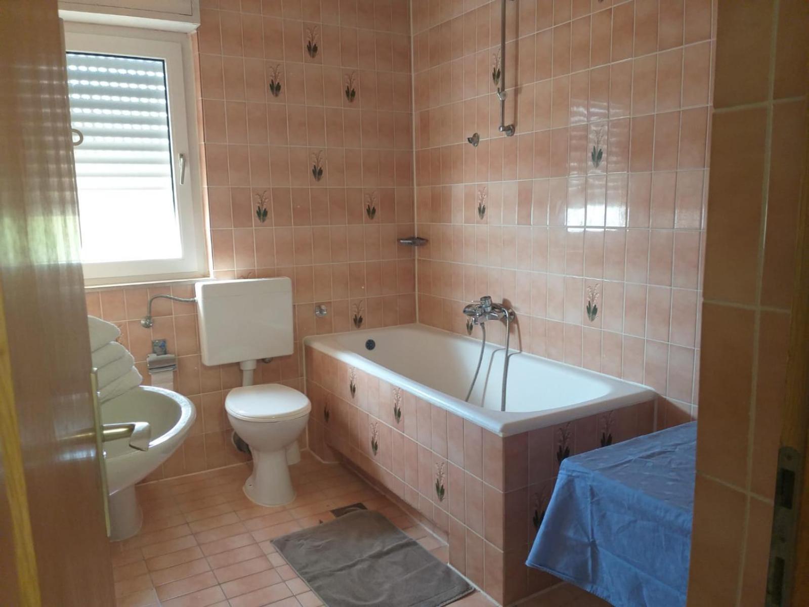 Beach Apartments Nemira Оміш Екстер'єр фото