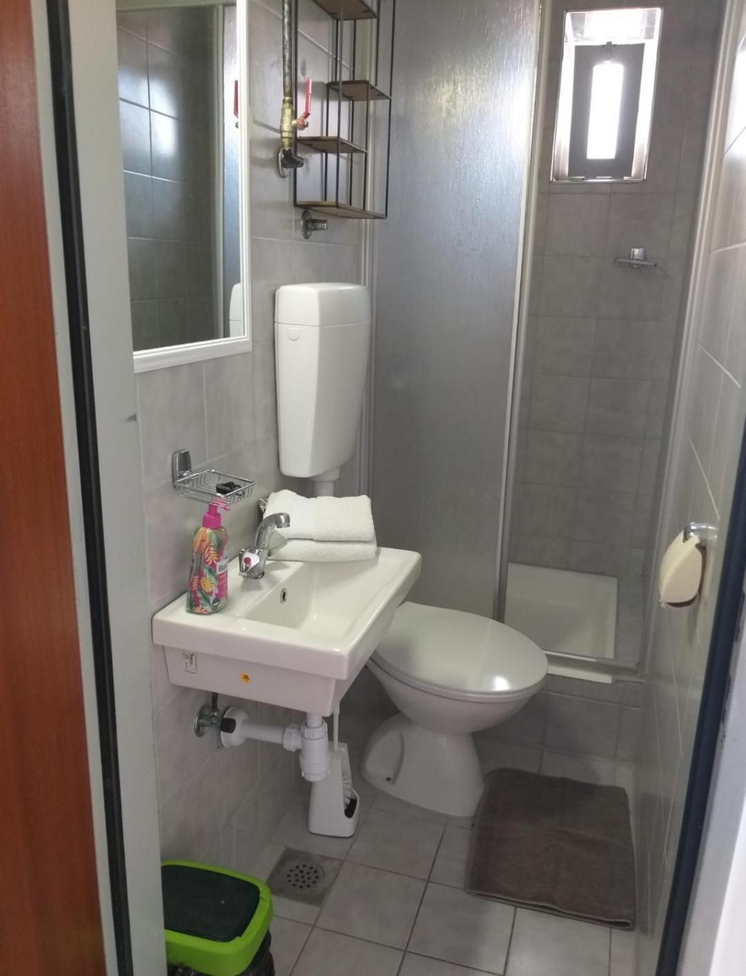 Beach Apartments Nemira Оміш Екстер'єр фото
