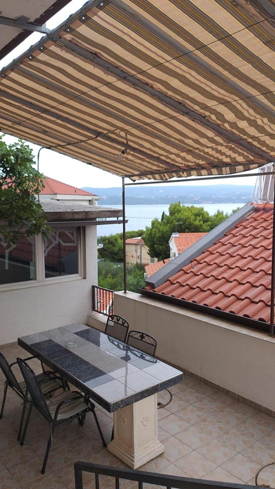 Beach Apartments Nemira Оміш Екстер'єр фото